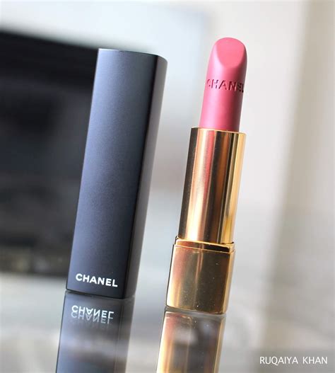 Ruqaiya Khan: CHANEL NUDE LIPSTICKS